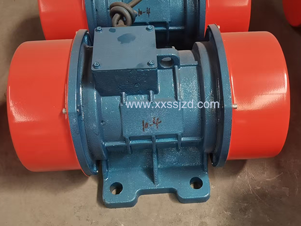 YZS-10-4臥式振動電機